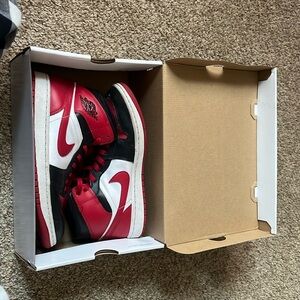Nike Air Jordan 1 Retro High OG Red Black White Sneakers